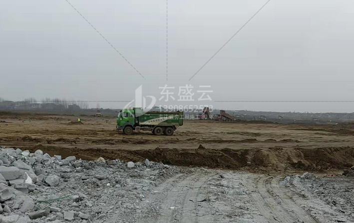強(qiáng)夯公司東盛云，在襄陽劉集比亞迪產(chǎn)業(yè)園提出合理化建議